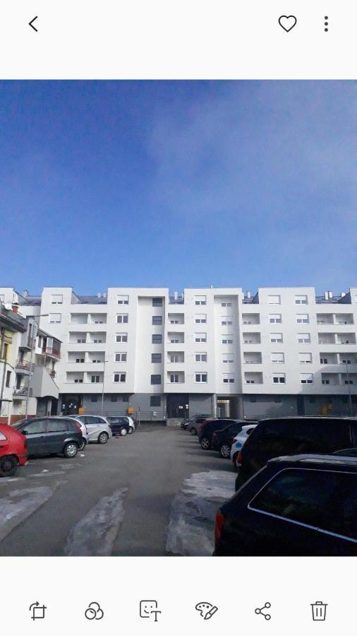 Studio Apartman Promenada Сараево Екстериор снимка